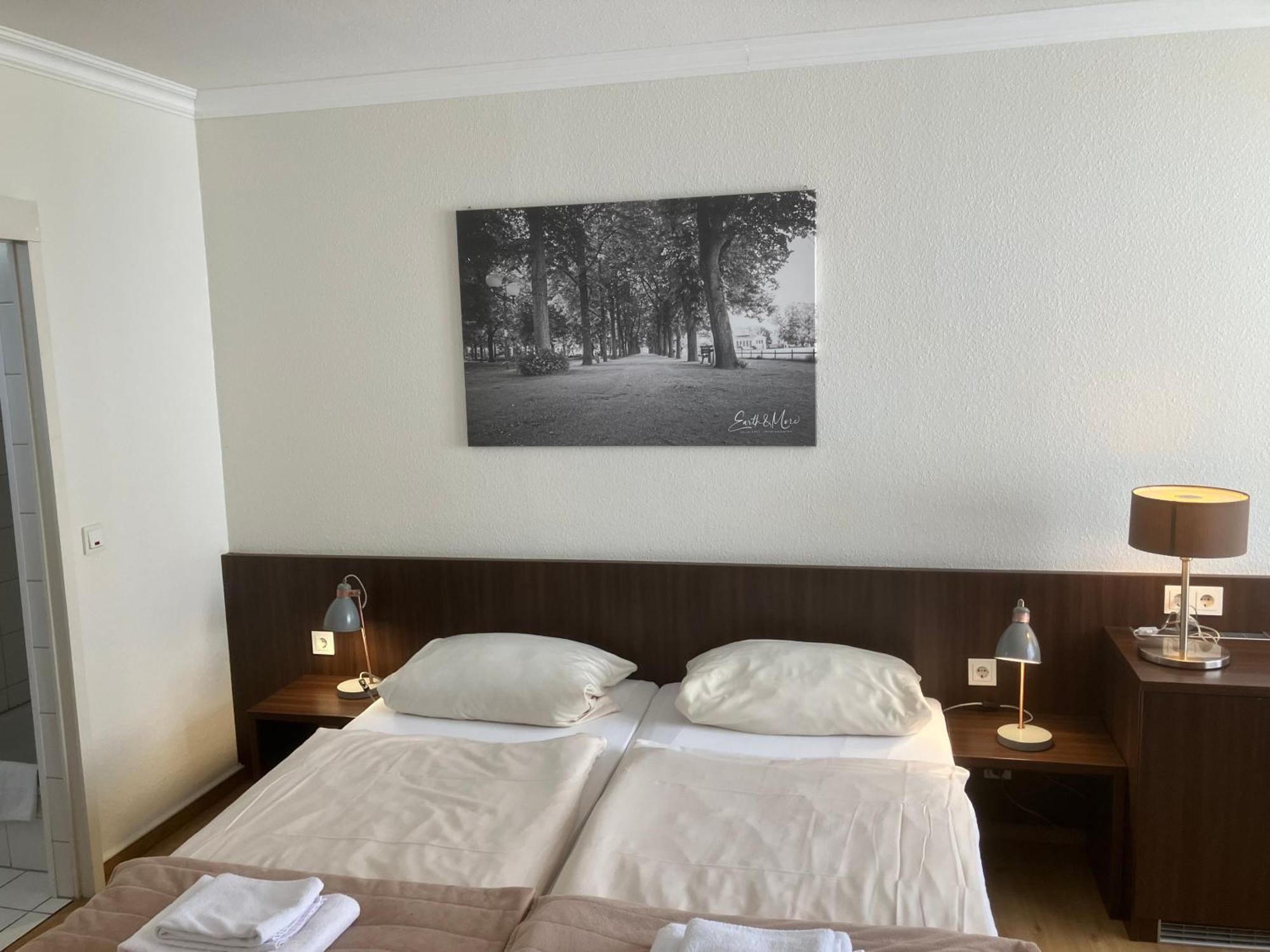 Hotel Mercedes City Бонн Экстерьер фото