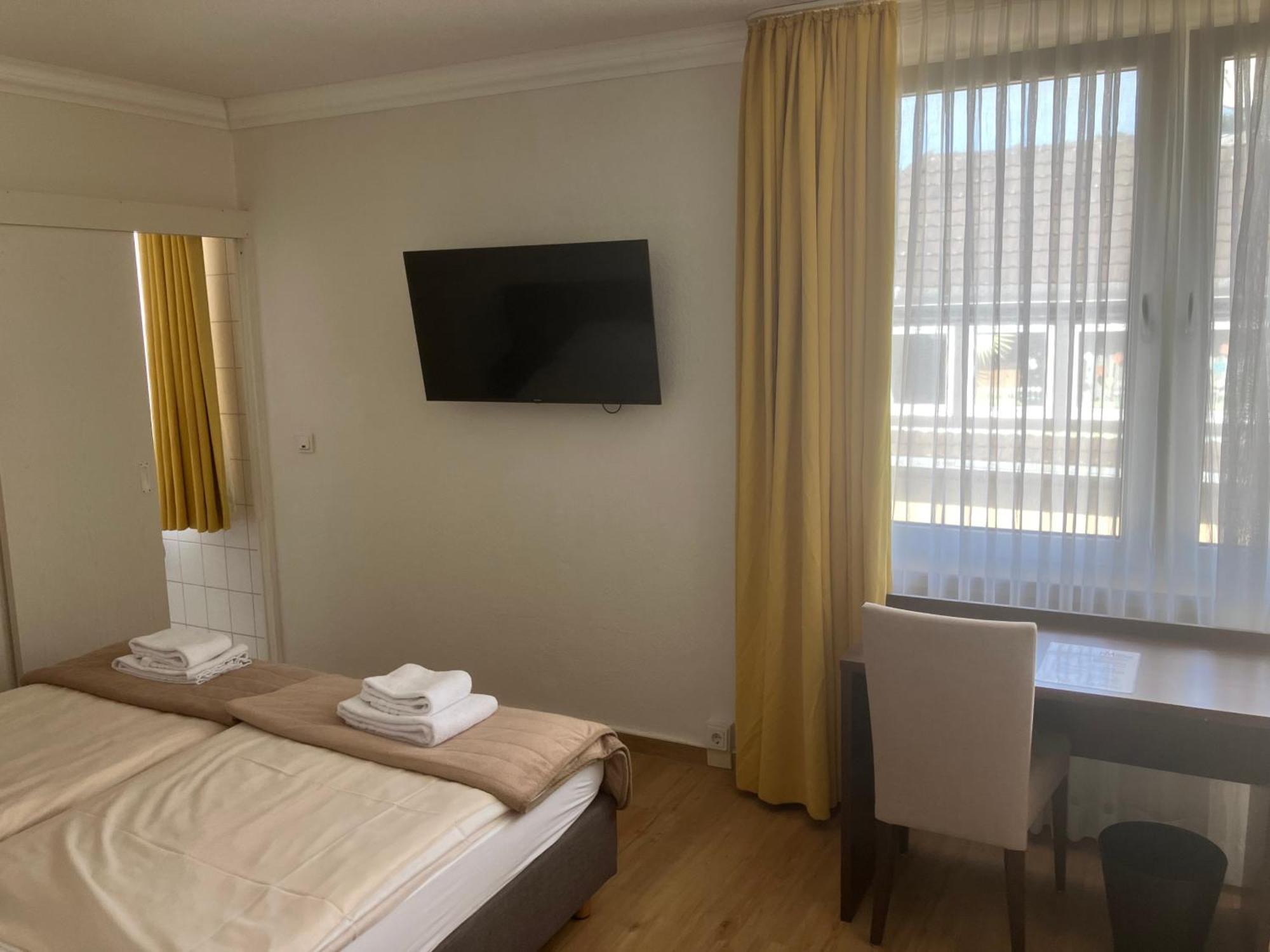 Hotel Mercedes City Бонн Экстерьер фото