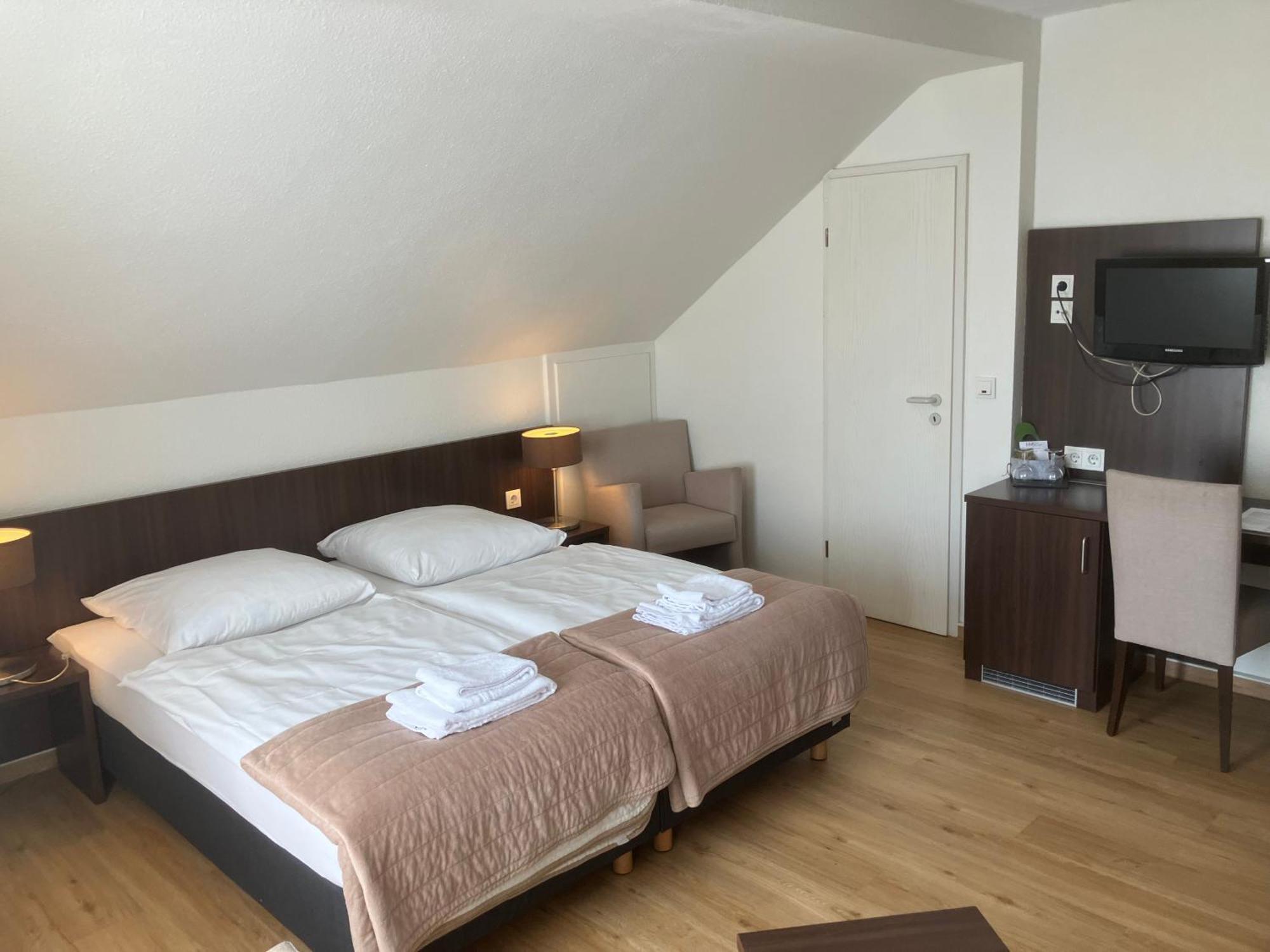 Hotel Mercedes City Бонн Экстерьер фото